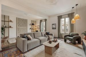 Mirra - 5 bedrooms and terrace in Eixample Dreta