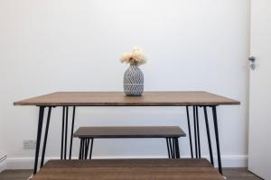 Stylish Apartment Clapham Escape + Garden