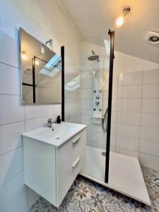 Studio 12 charmant Av Garibaldi - DABNB