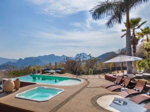 Private 5-Bedroom Compound with Pool Tepoztlán Retreat