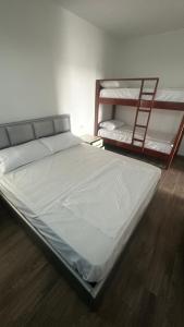 Apartamente me qera tale plazh lezhë