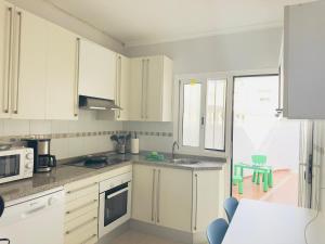 Casa del Sol - Casa familiar junto a la playa con vistas al mar en Almería