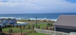 Ocean Vibes Surfer Apartment