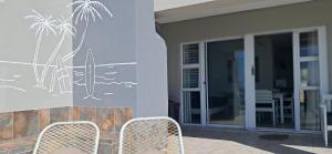 Ocean Vibes Surfer Apartment