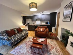 Old Betting Shop for 3 & Furry Friend