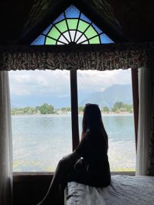 HB Freedom group of Houseboats