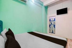 Hotel O Ayush Hotel & Restaurant