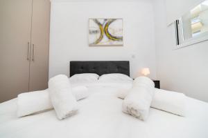 1 bedroom flat next to university