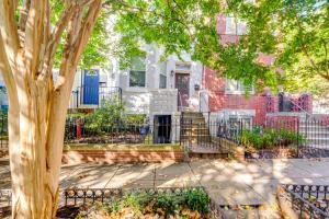 2 Mi to National Mall Quiet Apartment