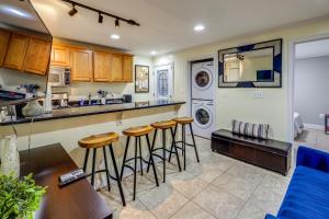 2 Mi to National Mall Quiet Apartment