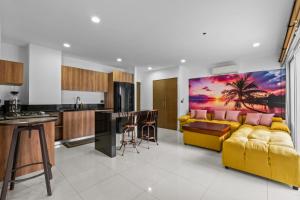 Cozy One-Bedroom Apartment Near the Beach