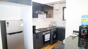 Modern 1-Bedroom Apartment at Garden City Mall