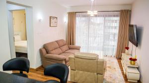 Modern 1-Bedroom Apartment at Garden City Mall