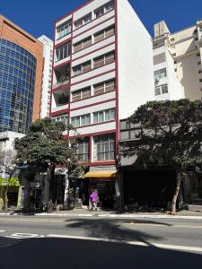 Ap completo e espaçoso Jardins & Paulista