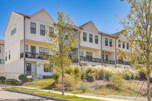 5 Mi to Int’l Soccer Play: ATL Townhome w Balcony