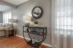 Private Pool with Main and Guest House and Sauna