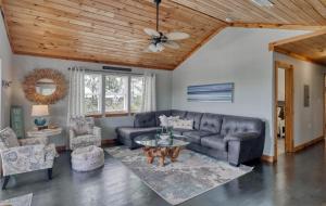 Whitesands Beach House - South