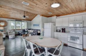 Whitesands Beach House - South