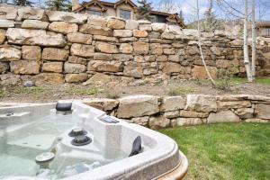 Silver Star #18 - 4 Bed Cottage w Spa