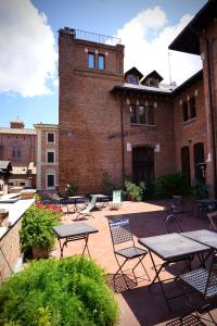 Renewed Historic Flat in Rome
