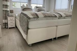 Schickes Ferienhaus Ostseeperle, 3 Schlafz., 2 Bäder