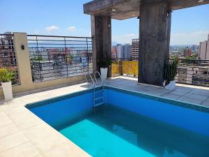 Moderna Suite GPT con piscina y cochera