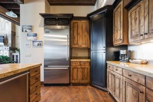 Silver Star #1305 - 4 Bed Penthouse Spa