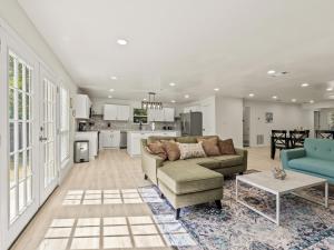 Spacious 4 Bedroom Family Retreat in the Heart of McKinney, TX