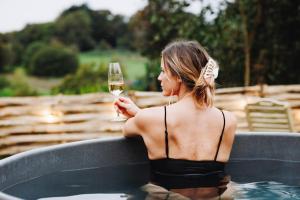 Nestledstays- The Willow