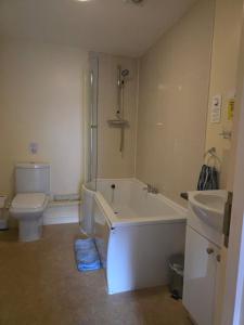 Honeymoon Suite - The Unicorn Hotel