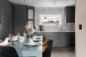 Alfheim apartment, central, free parking, free WIFI