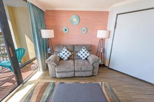 New Caravelle Resort 1BR Honeymoon Suite Pools!