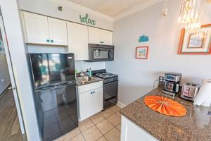 New Caravelle Resort 1BR Honeymoon Suite Pools!