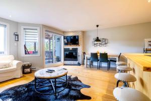 Epic Lake View - Tremblant Panoramic View