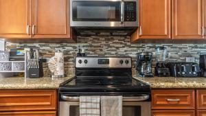 Las Palomas 2 BR 2 BA Diamante 601