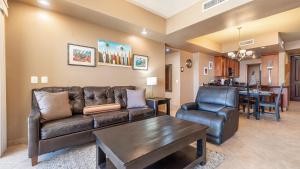 Las Palomas 2 BR 2 BA condo Topaz 603