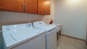 Las Palomas Phase 2 Coronado 104 2 BR 2 BA GF