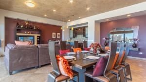 Beautiful Las Palomas 4BR 4BA Penthouse Coronado 1501