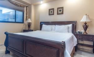 Topaz 402 1 BR 1BA condo @ Las Palomas