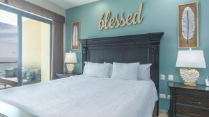 Las Palomas Phase I Rubi 608 Exceptional Oceanview 3BR 3BA Unit