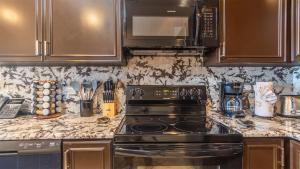 Las Palomas 3 BR 2 BA Topaz 801