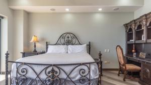 Las Palomas Phase II Coronado 1108 Exceptional OceanFront 4BR 45 BA Unit