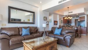 Las Palomas 2 BR 2 BA Diamante 707