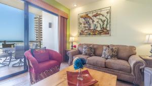 Colorful 1BR 1BA Coronado 305 @ Las Palomas Phase 2