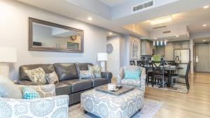 Las Palomas 3 BR 2 BA Topaz 101