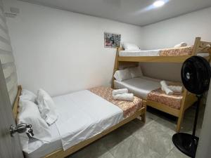 Apartamento Vacacional Familiar en Girardot, piscinas, Jacuzis, parqueadero privado - 3-star hotels in Girardot
