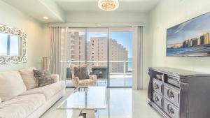 Las Palomas Opalo 601 3BR 2BA Ocean view Unit