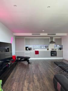 Stylish City AP - London Views