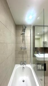 Stylish City AP - London Views