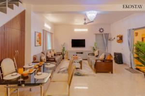 EKOSTAY - Fern Wood Villa
